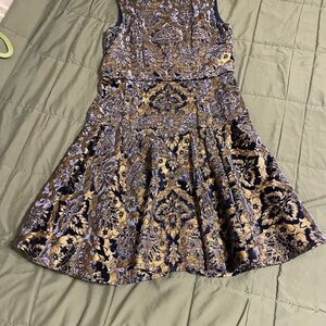 BETSEY JOHNSON ! Elegant Brocade Dress in Gold and Blue